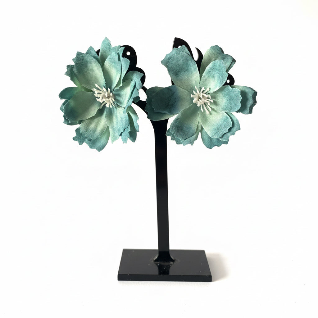 Boucles d’oreilles à clip fleurs turquoise – bijoux tendance et colorés