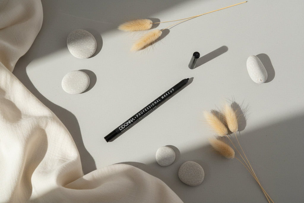 "Crayon eye-liner waterproof 24h noir longue tenue"